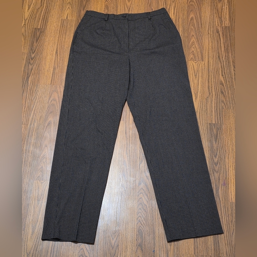 Women’s EP Pro Golf Pants Brown Tan Striped Athletic Stretch Size 8 D51